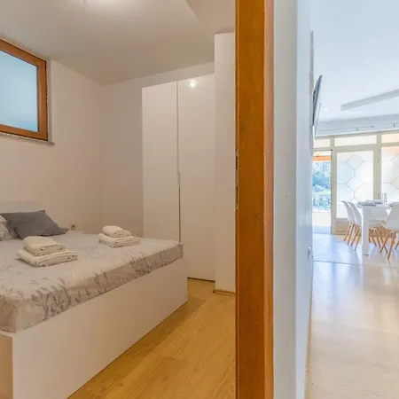 A M - Three Bedroom With Terrace A3