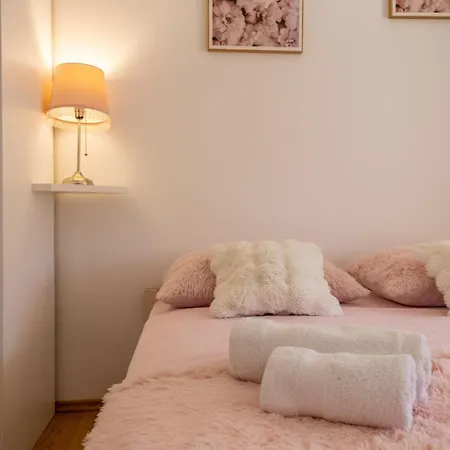 A M - Three Bedroom With Terrace A3 Appartement